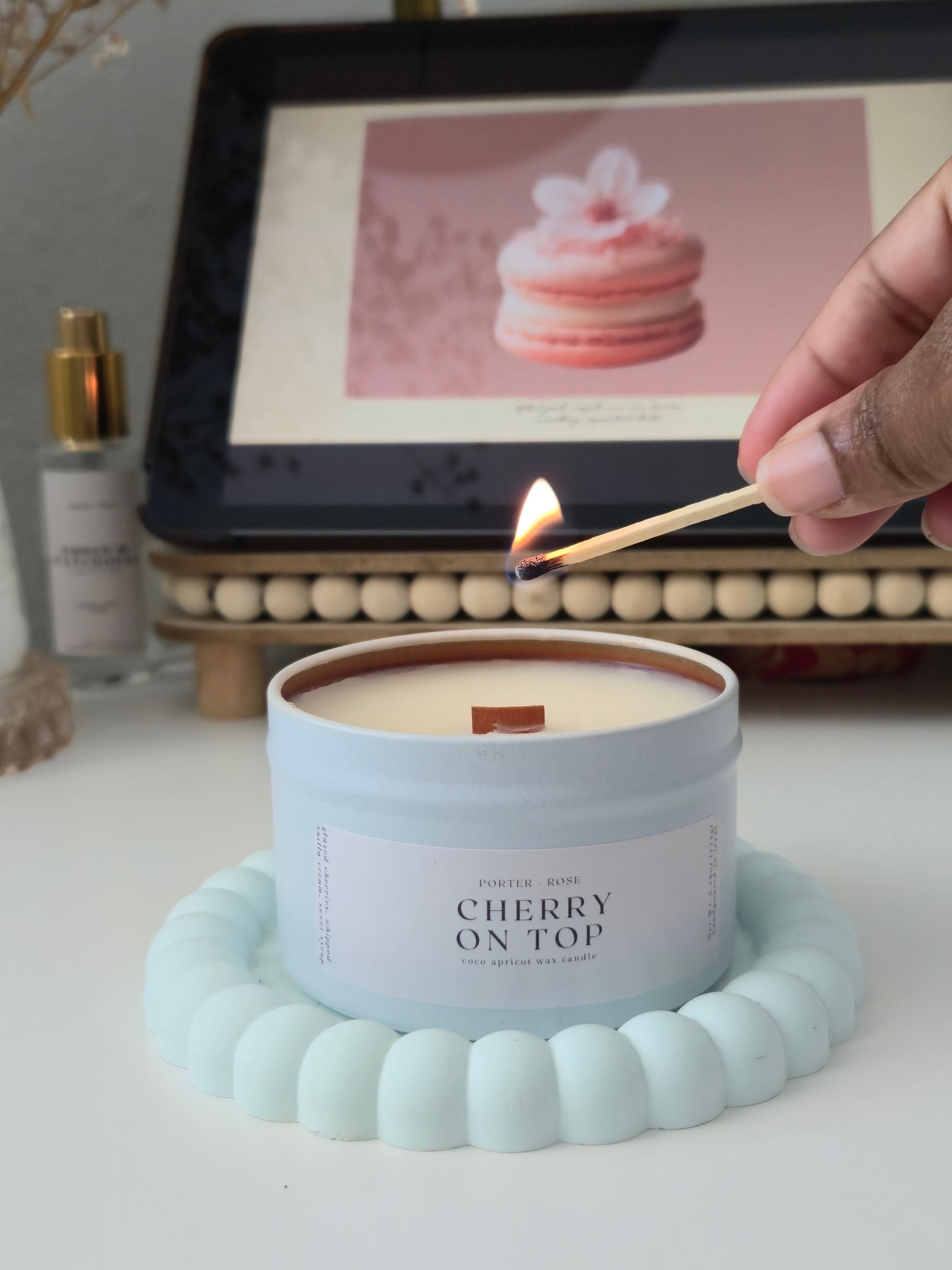 hand lighting porter + rose cherry on top wooden wick candle